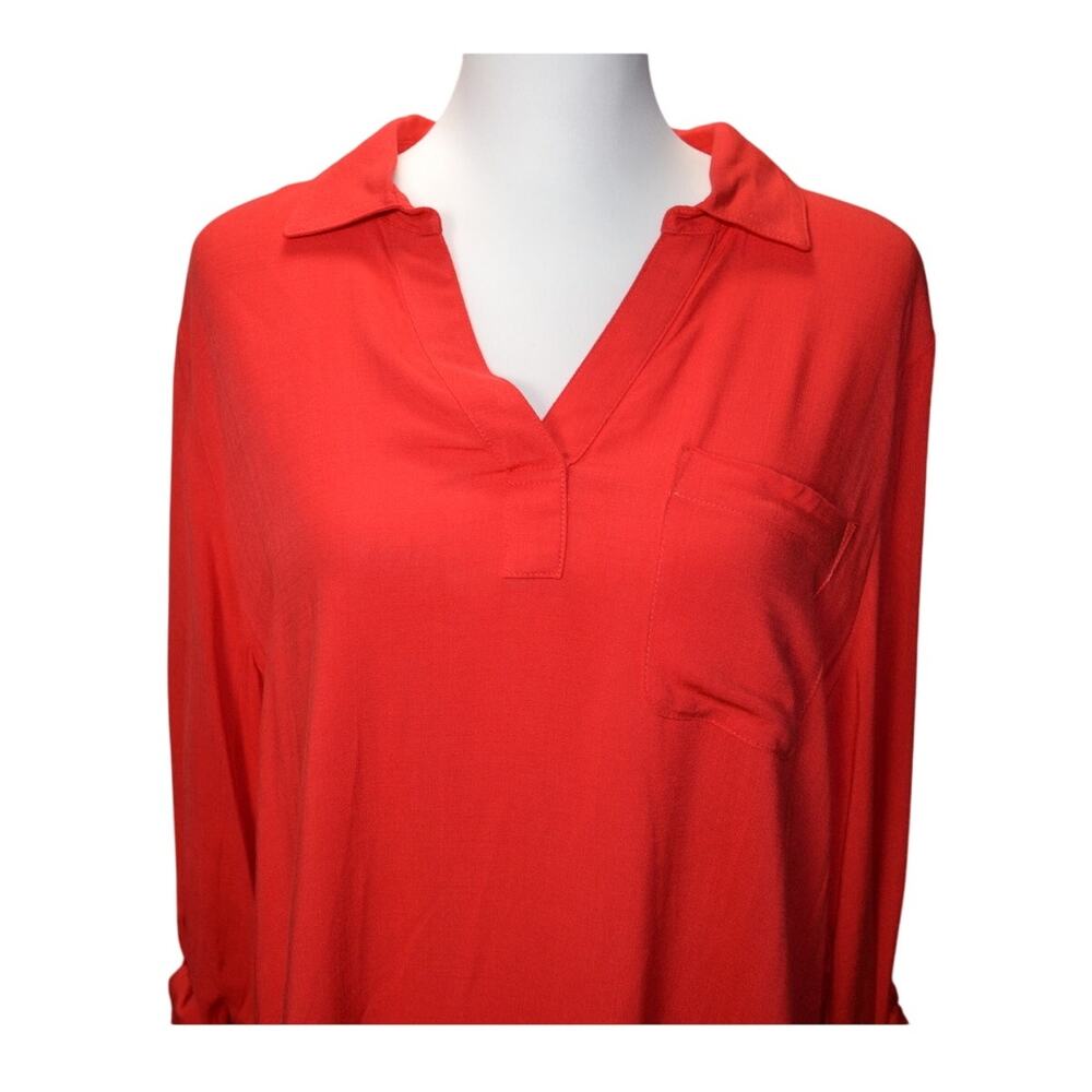 Chico's Women's Size 2 XL Red Roll Tab Sleeve Blouse Top Back Button Detail - Picture 2 of 10